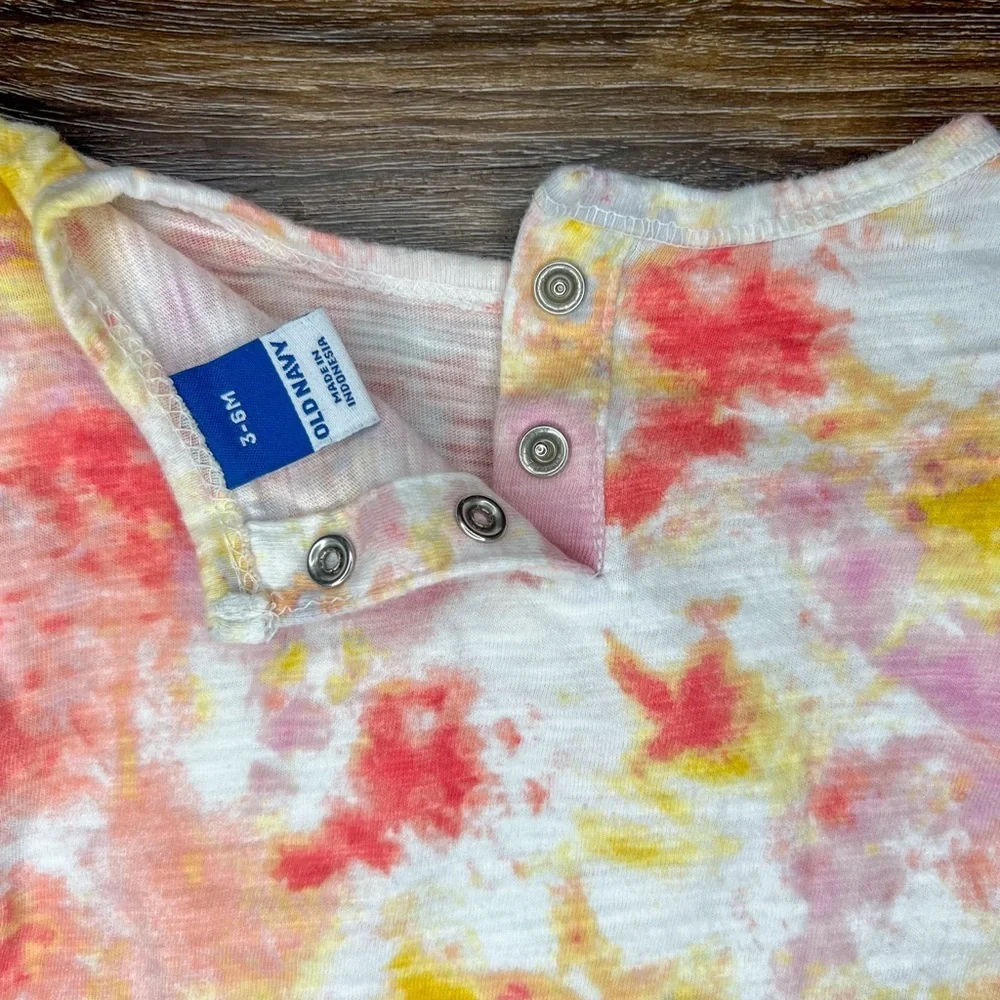 Old Navy Baby Girls Long Sleeve Ruffle Trim Tie Dye Bodysuit, Size 3-6M